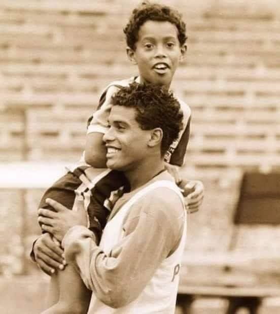 Ronaldinho barefoot training story