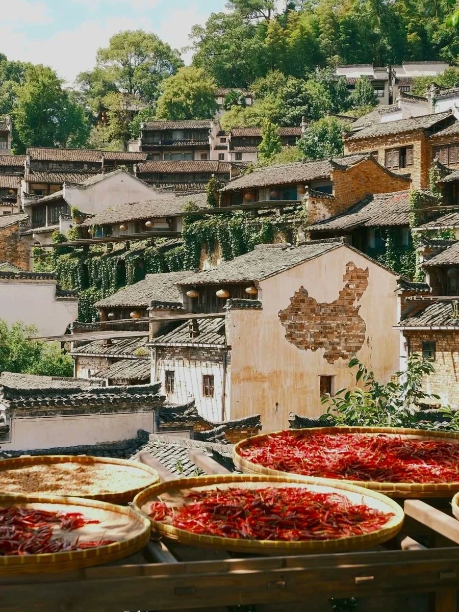 Jiangxi misty peaks and harvest (photo 1 of 4)