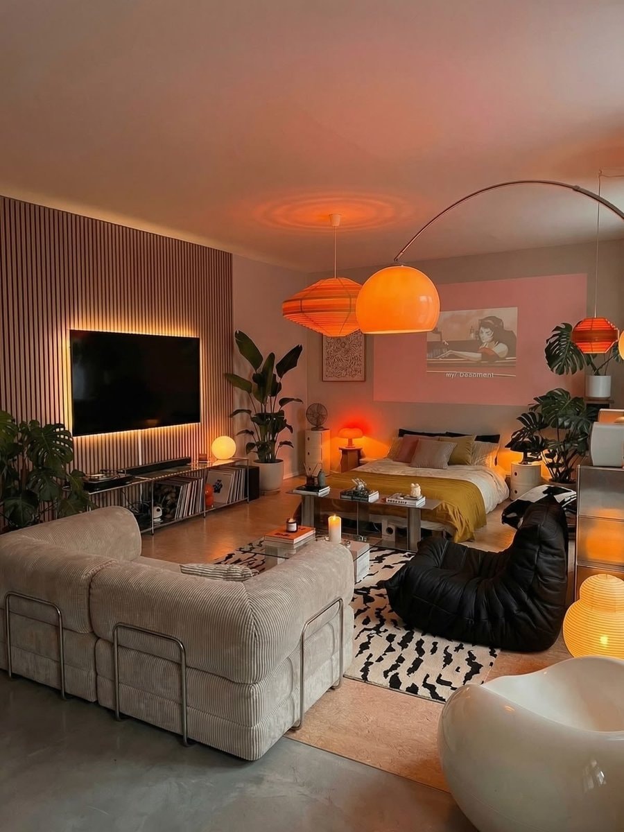 Aesthetic living room (photo 2 of 3)