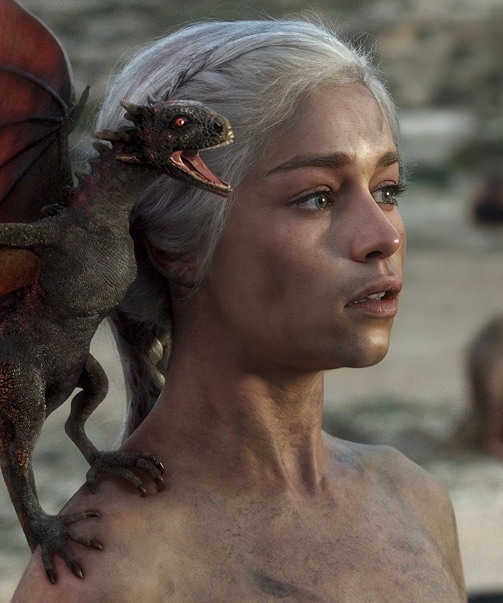 Daenerys Targaryen dragon moment