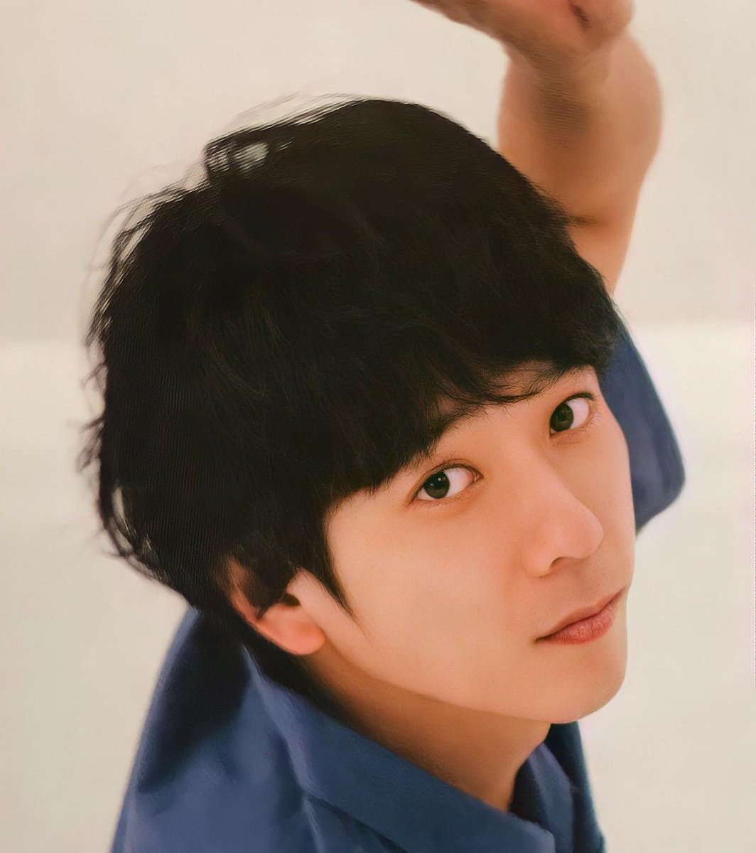 Satoshi Ohno vintage camera portrait (photo 3 of 4)