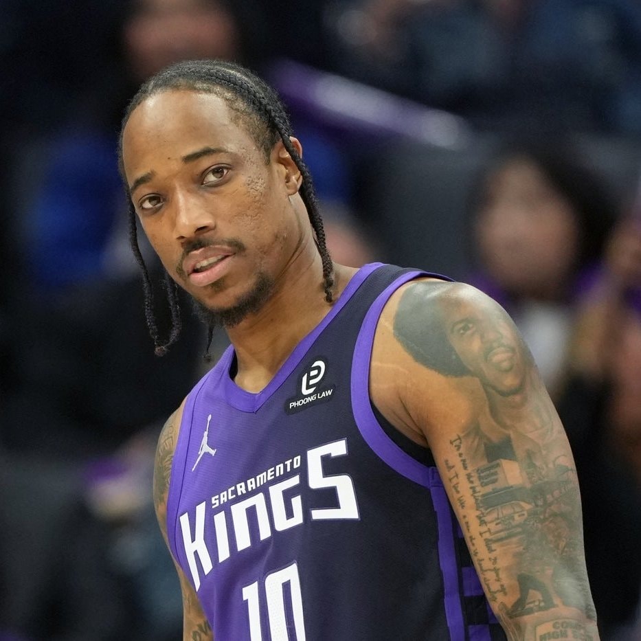 DeMar DeRozan waived by Kings