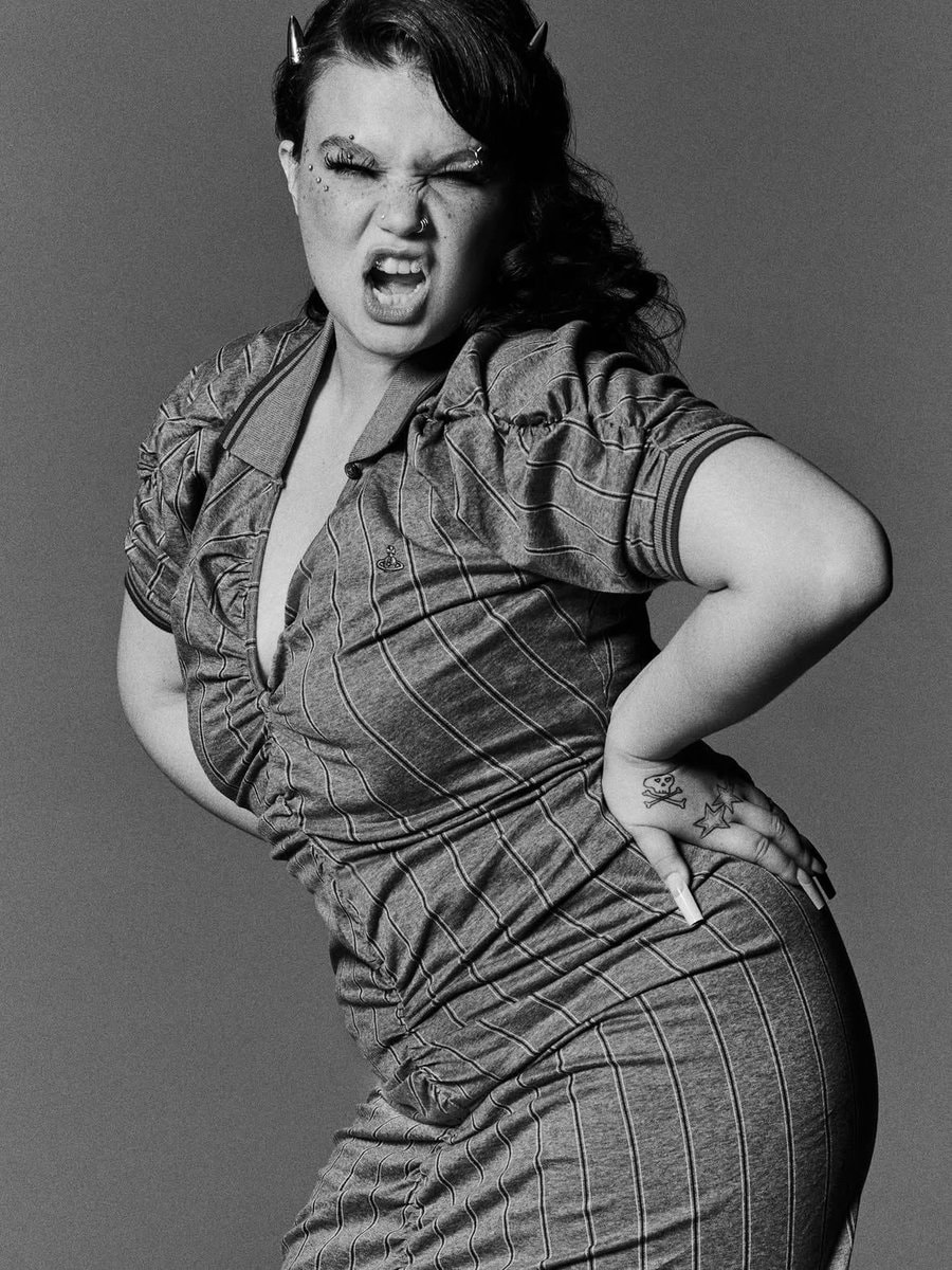 Lola Young British Vogue cover (photo 2 of 2)