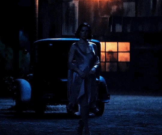 Capucine vintage car moment