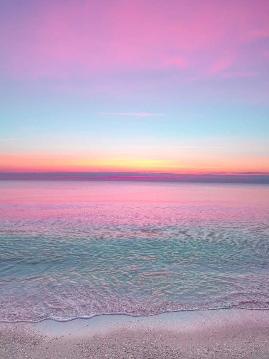 pastel sunset (photo 3 of 4)