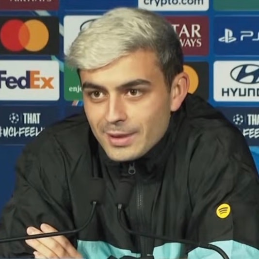 Pedri on Rodri's midfield dominance