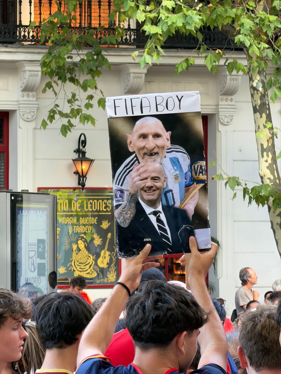 Spain World Cup celebrations FIFA BOY sign (photo 1 of 2)