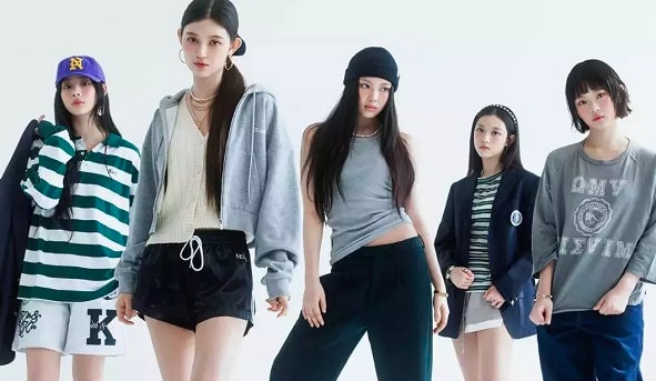 NewJeans debut anniversary (photo 4 of 4)