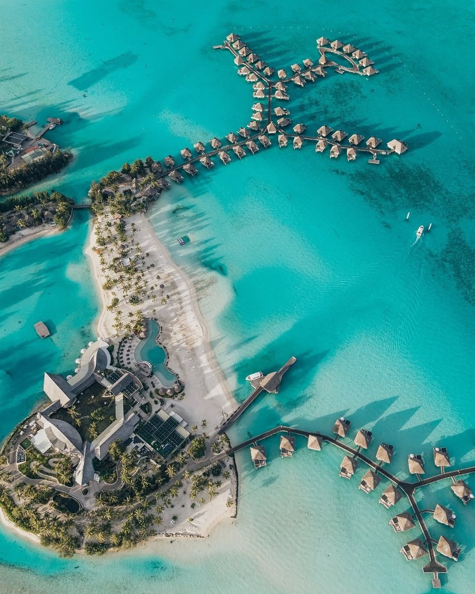 Bora Bora aerial view
