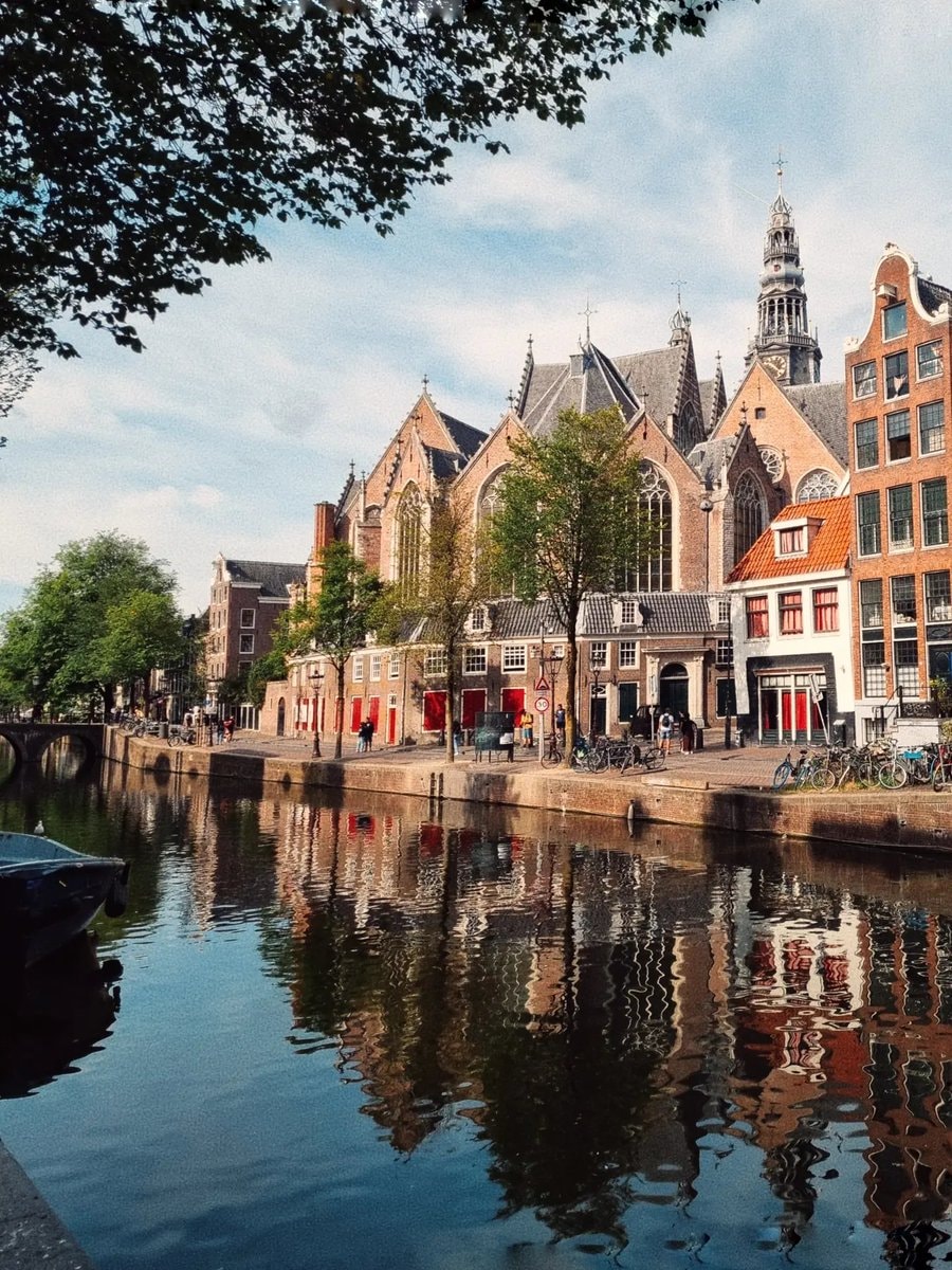 Amsterdam canal scene