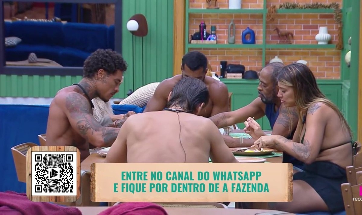 The Alcateia and Daniel lunch AFazenda The Alcateia and Daniel lunch AFazenda