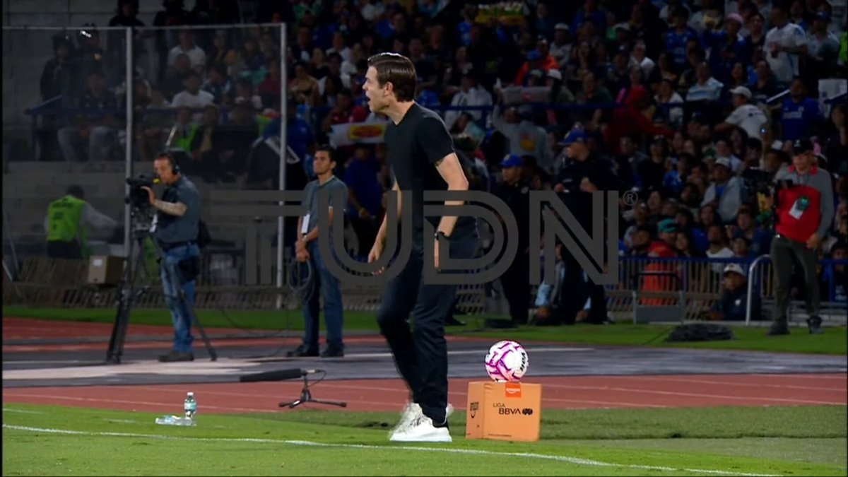 Pumas victory celebration LIGA BBVA