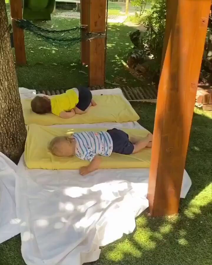 Italy kindergarten children napping