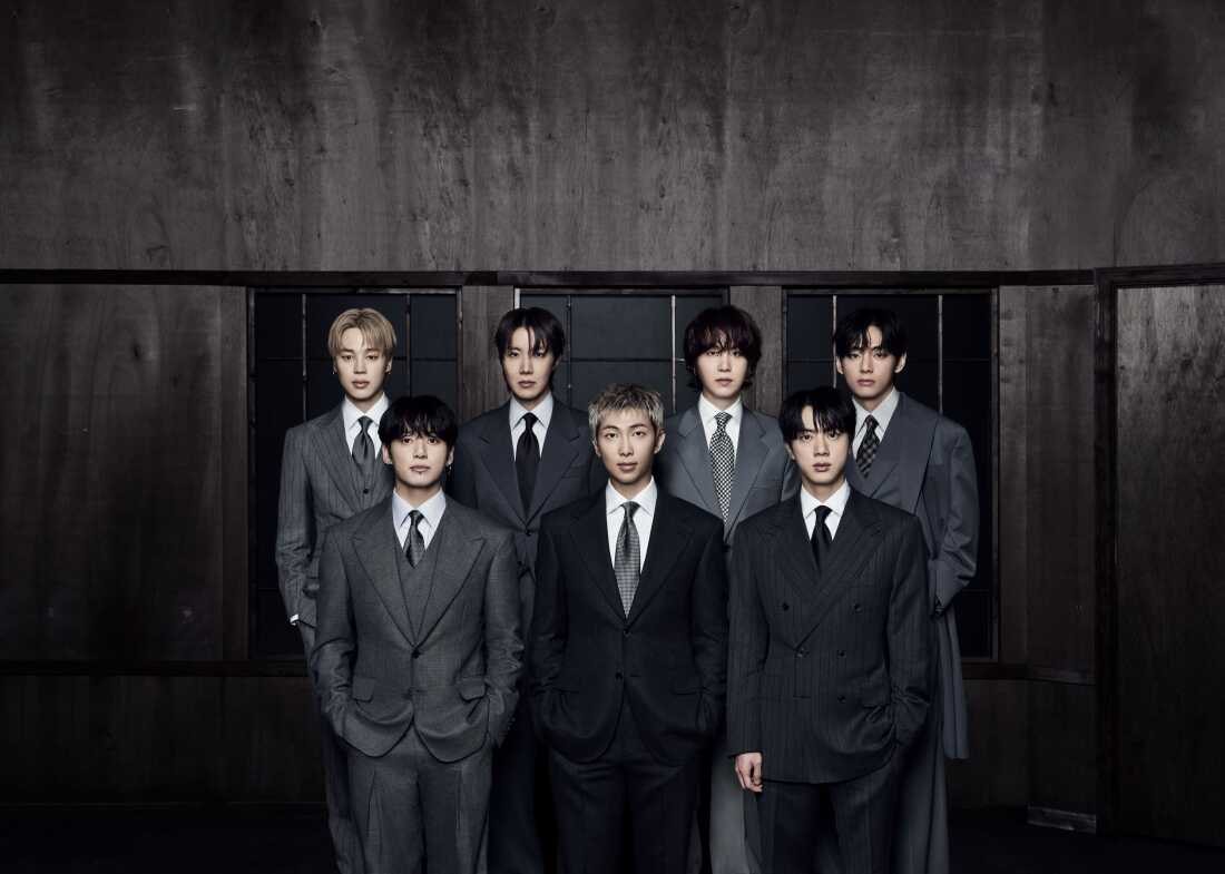 Stray Kids 8 BTS 7 ATEEZ 3 Billboard 200 #1 albums (photo 2 of 3)