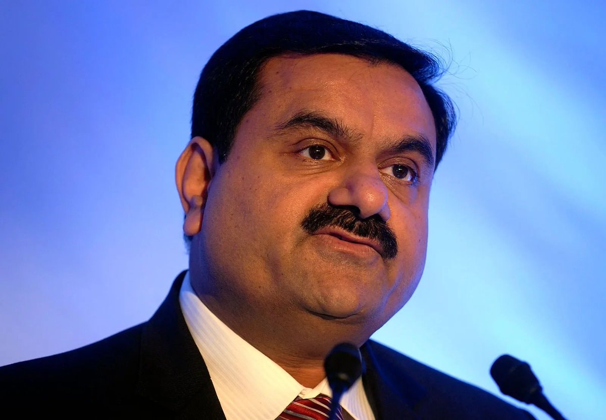 Donald Trump Jr. and Gautam Adani meeting (photo 2 of 2)
