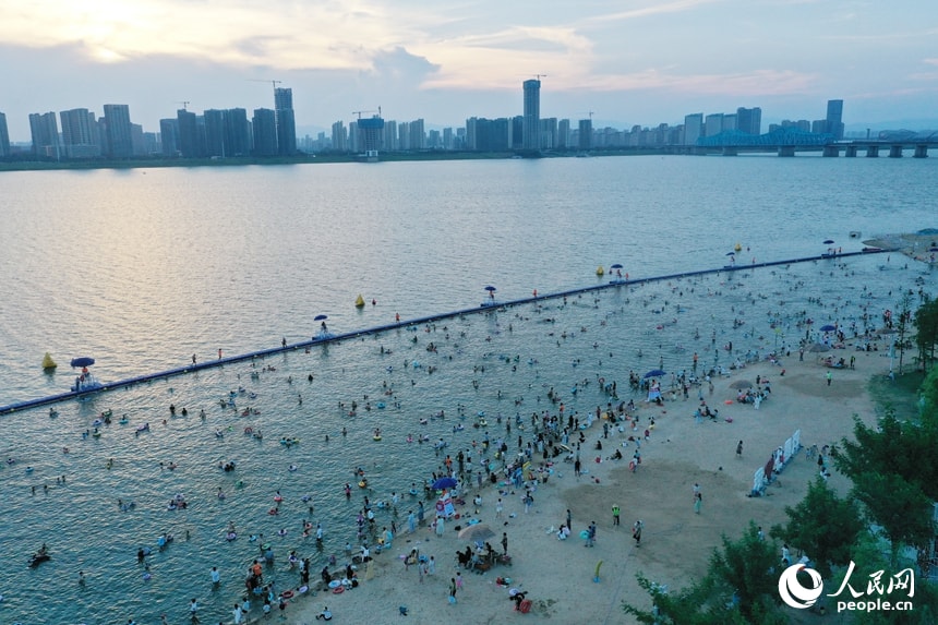 Qixing Bay Nanchang Jiangxi (photo 3 of 4)