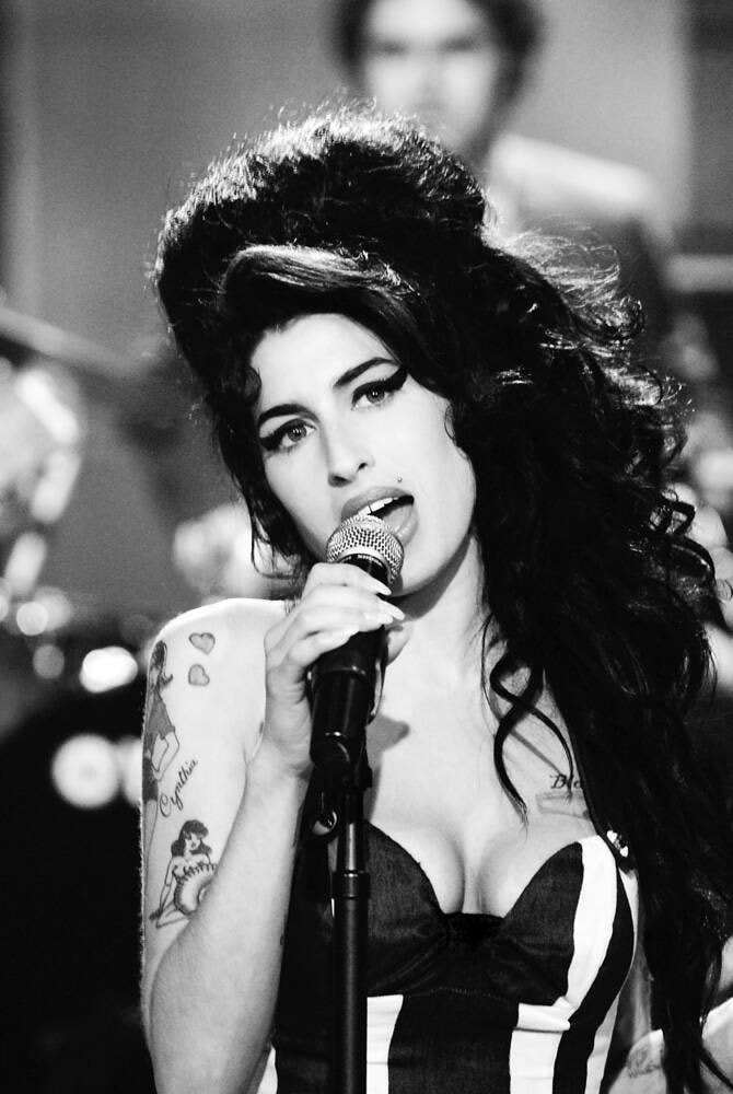 Amy Winehouse 15 years (photo 2 of 2)