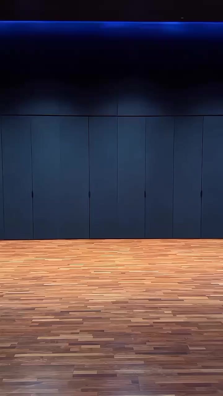 V dancing in studio