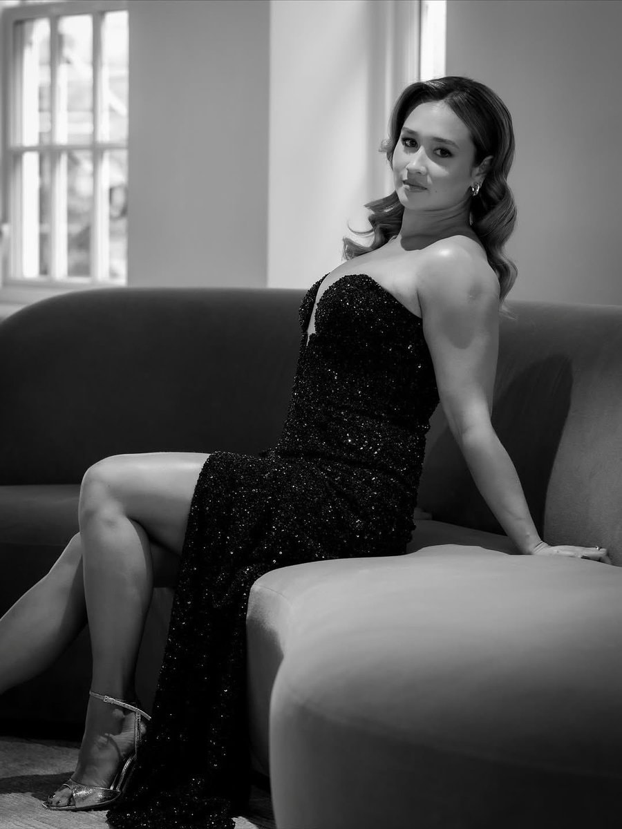 Emily Steel (photo 3 of 4)