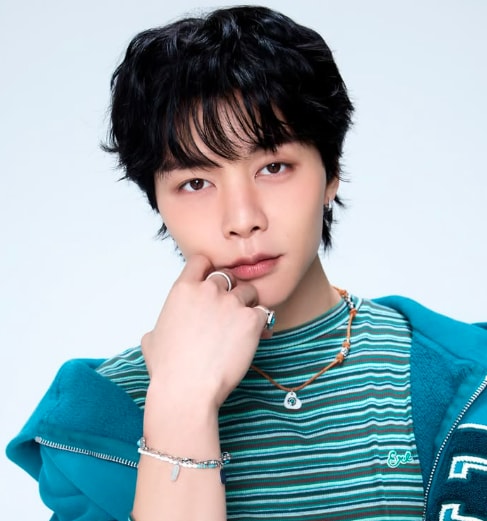 NCT Jisung follows Johnny on Instagram (photo 2 of 2)