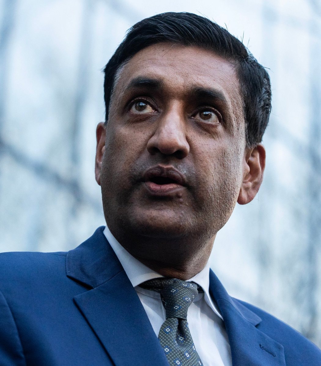 Ro Khanna detained by Israeli settlers and IDF (photo 1 of 2)
