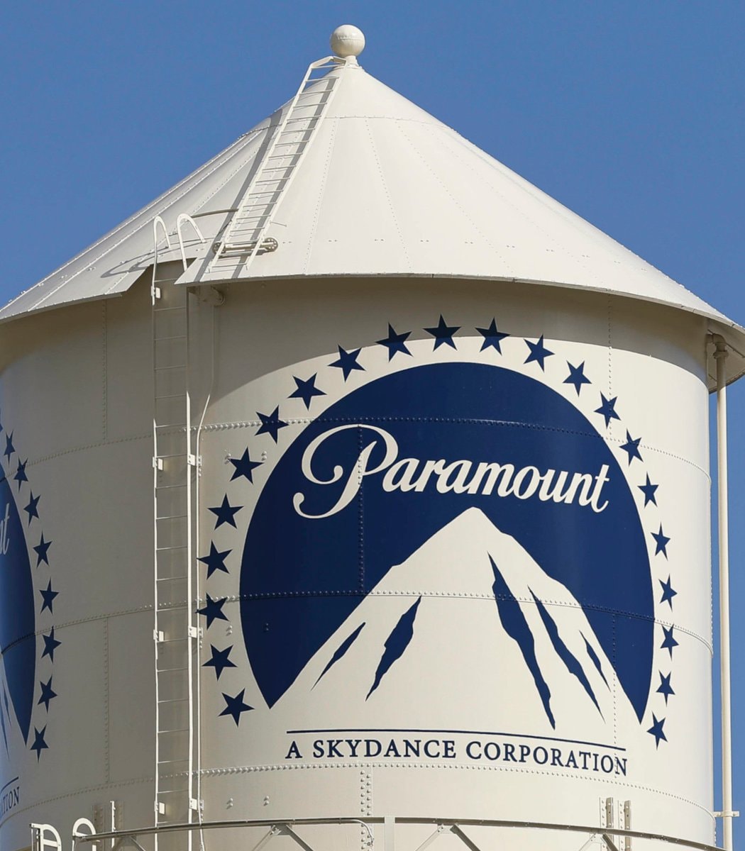FCC approves Paramount stake sale