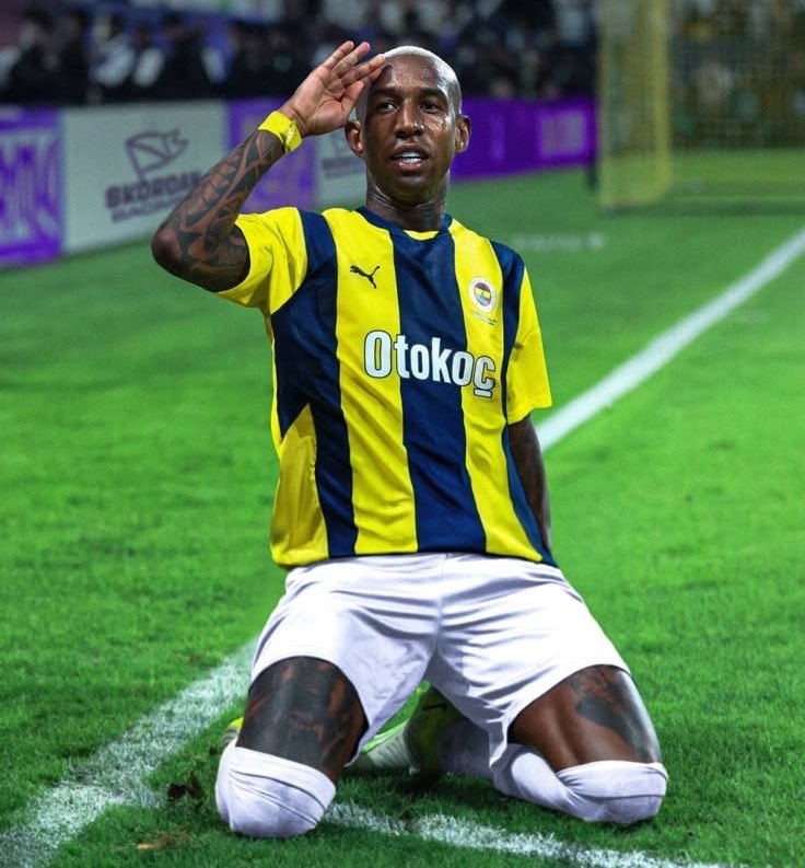 Anderson Talisca Otokoc jersey salute
