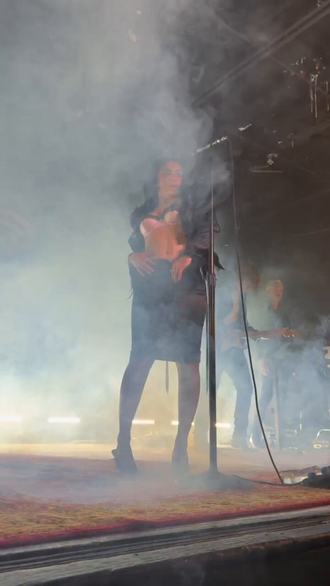 Charli XCX No One Lasts Forever Card Declined live