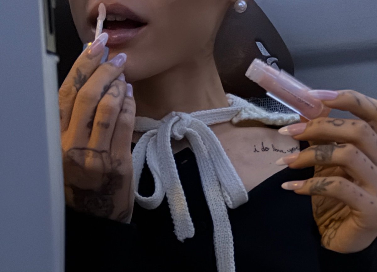 Ricky Álvarez and Ariana Grande Instagram post (photo 3 of 4)