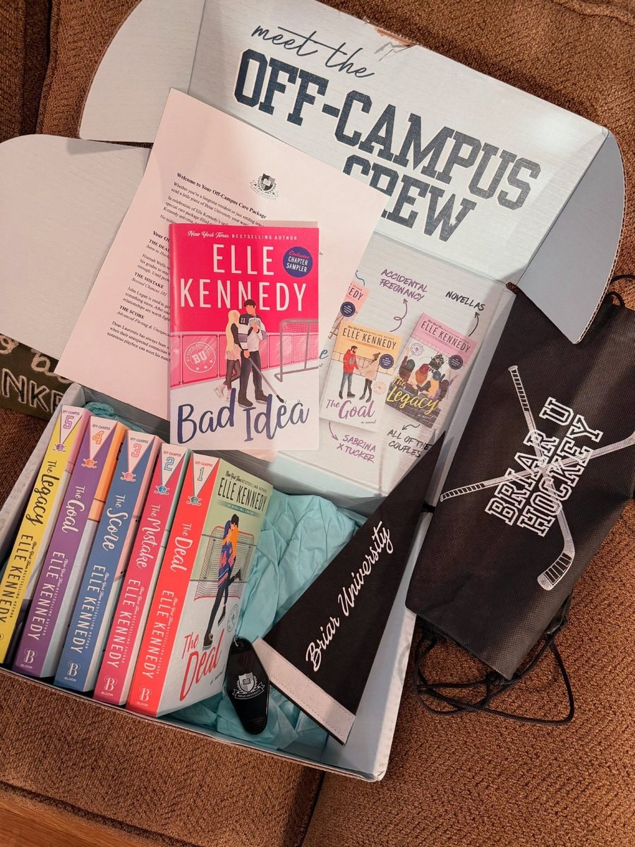 Elle Kennedy Bad Idea sampler Off Campus (photo 3 of 4)