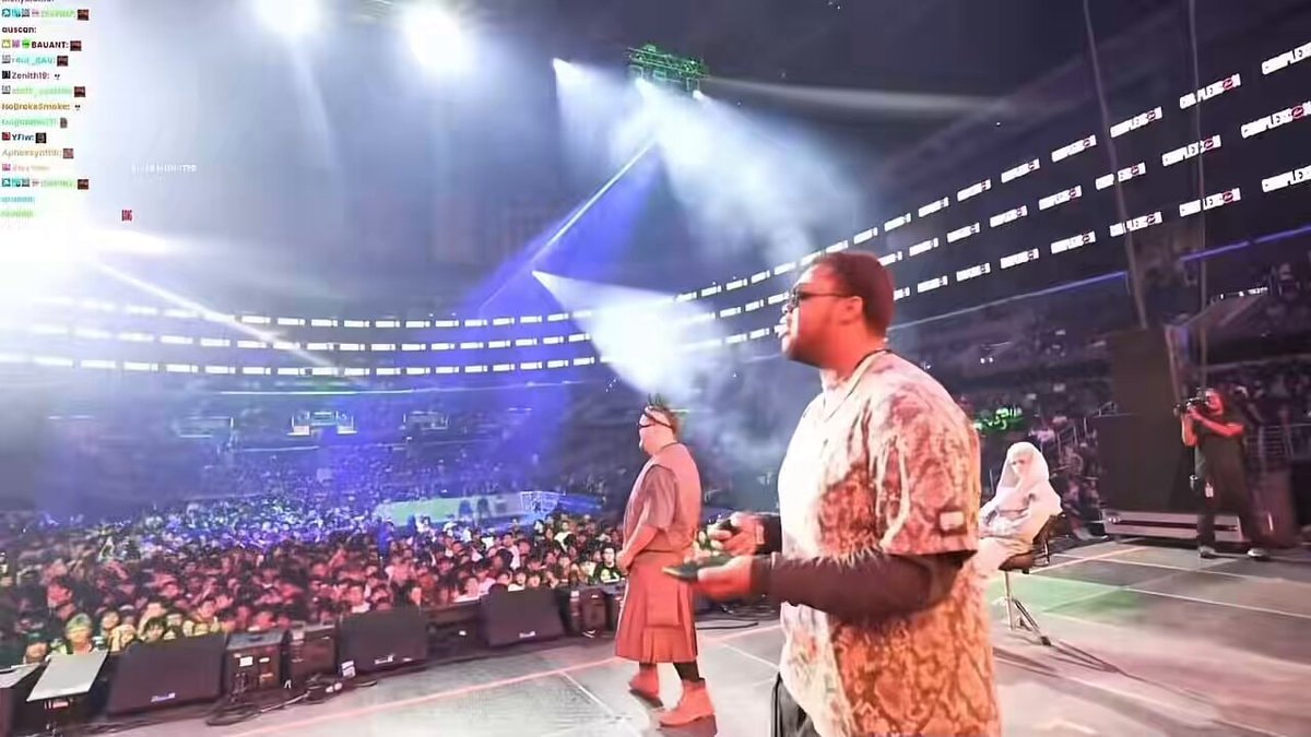 Cuffem Free Reggie ComplexCon