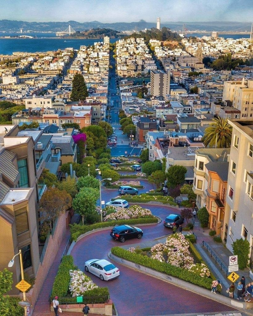 Lombard Street San Francisco (photo 2 of 2)