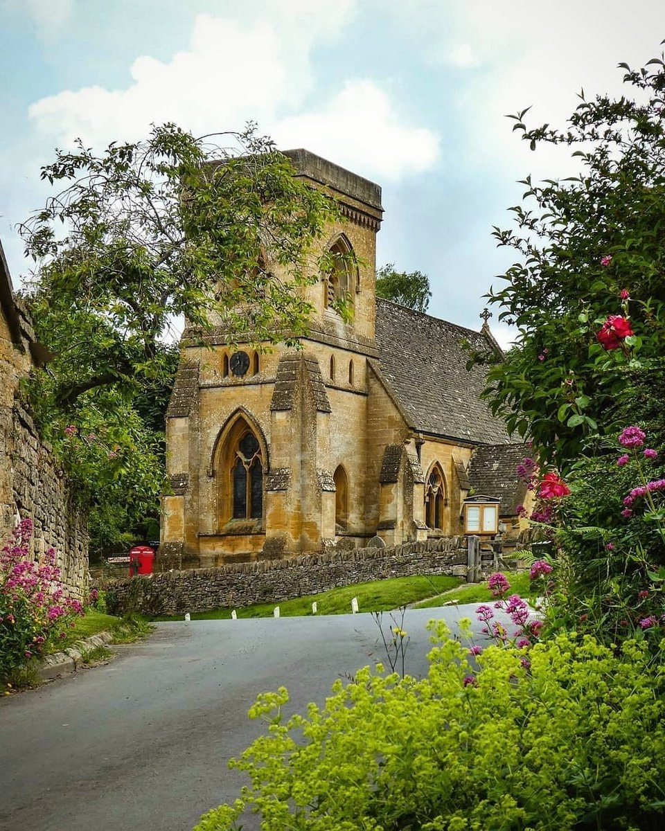 English countryside (photo 2 of 4)