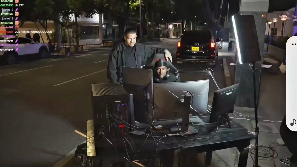 Colombian streamer robbery attempt
