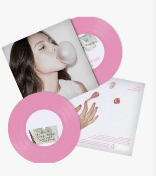 Olivia Rodrigo promoting her new single drop dead (photo 2 of 2)