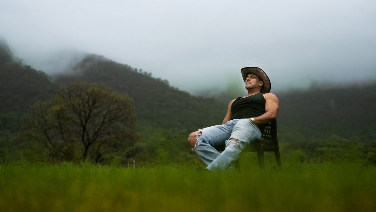 Salman Khan cowboy look (photo 1 of 2)