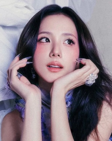 Jisoo VMA nomination (photo 2 of 2)