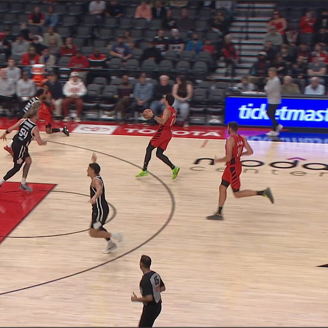 Ja Morant Donovan Clingan one-handed dish