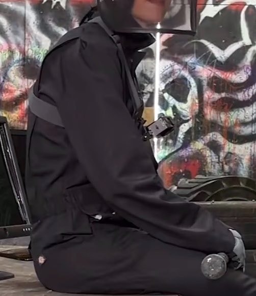 Katy Perry Watch It Burn music video (photo 2 of 2)