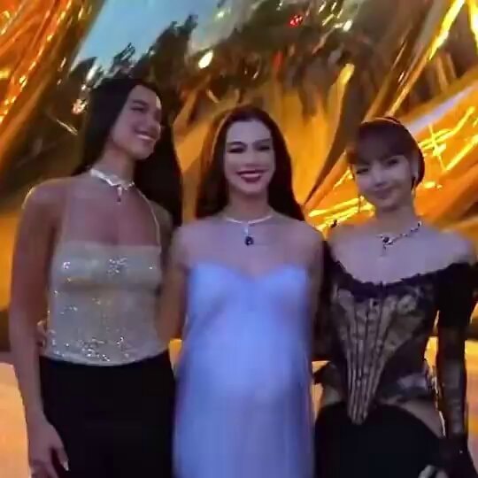 Dua Lipa Anne Hathaway LISA Bvlgari New York
