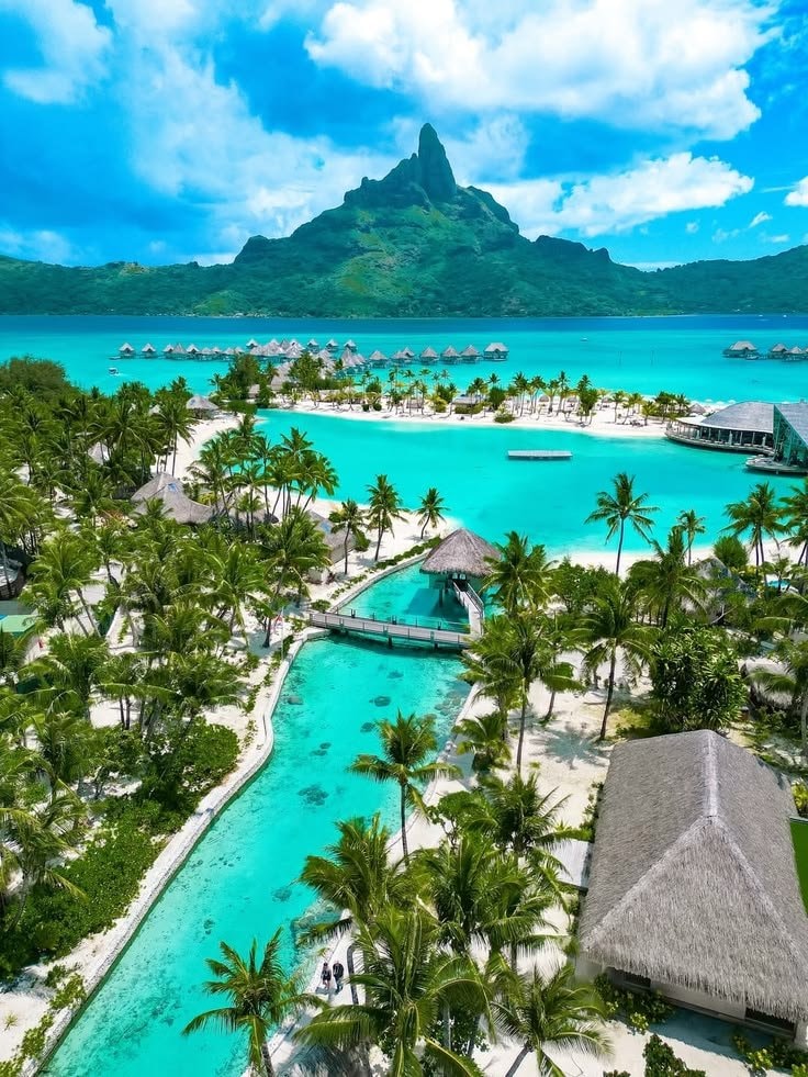 Bora Bora tropical paradise (photo 2 of 2)