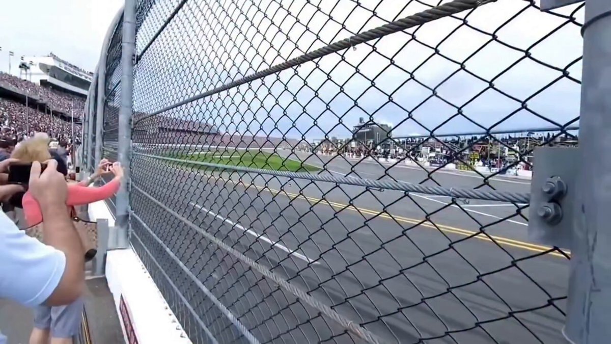 NASCAR speeds at Daytona