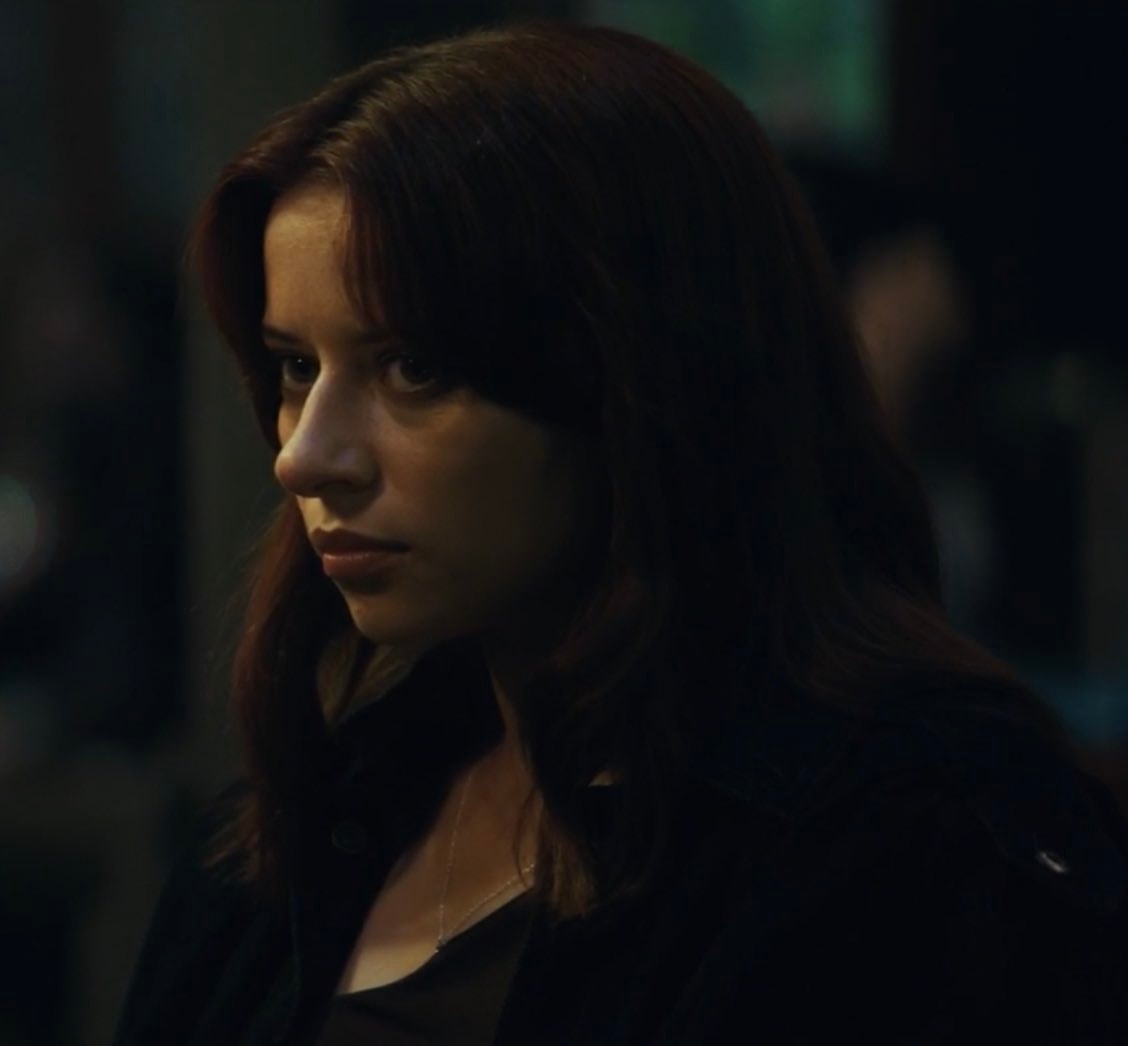 young woman reddish-brown hair side profile (photo 4 of 4)