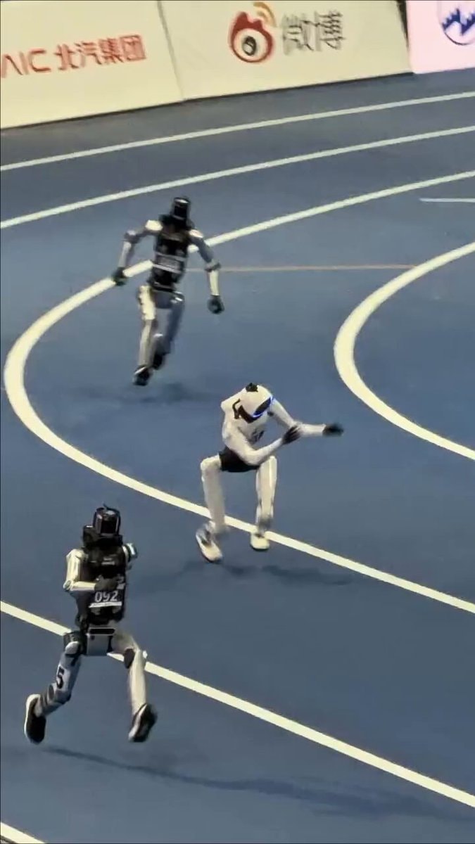 humanoid robot racing 2026