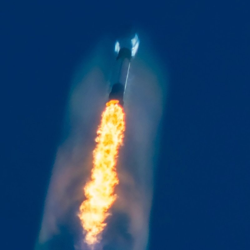 SpaceX rocket stage Moon crash August 5
