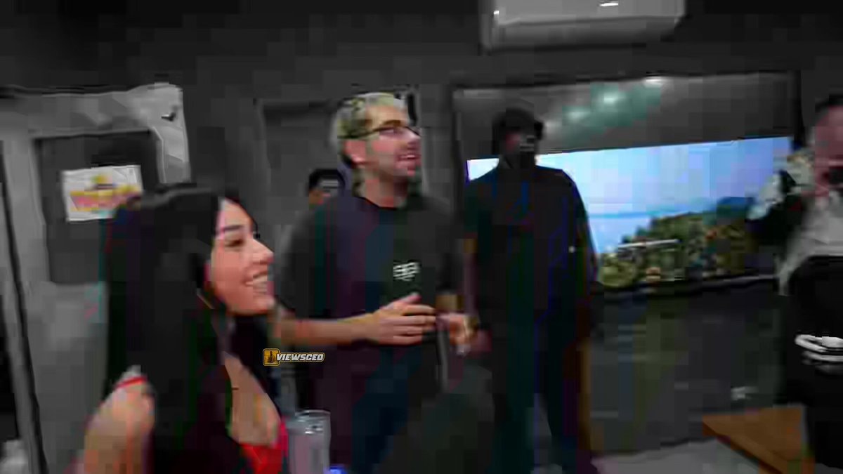 N3ON meets Filipino mafia boss