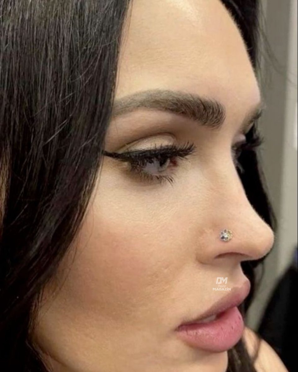 Megan Fox side profile
