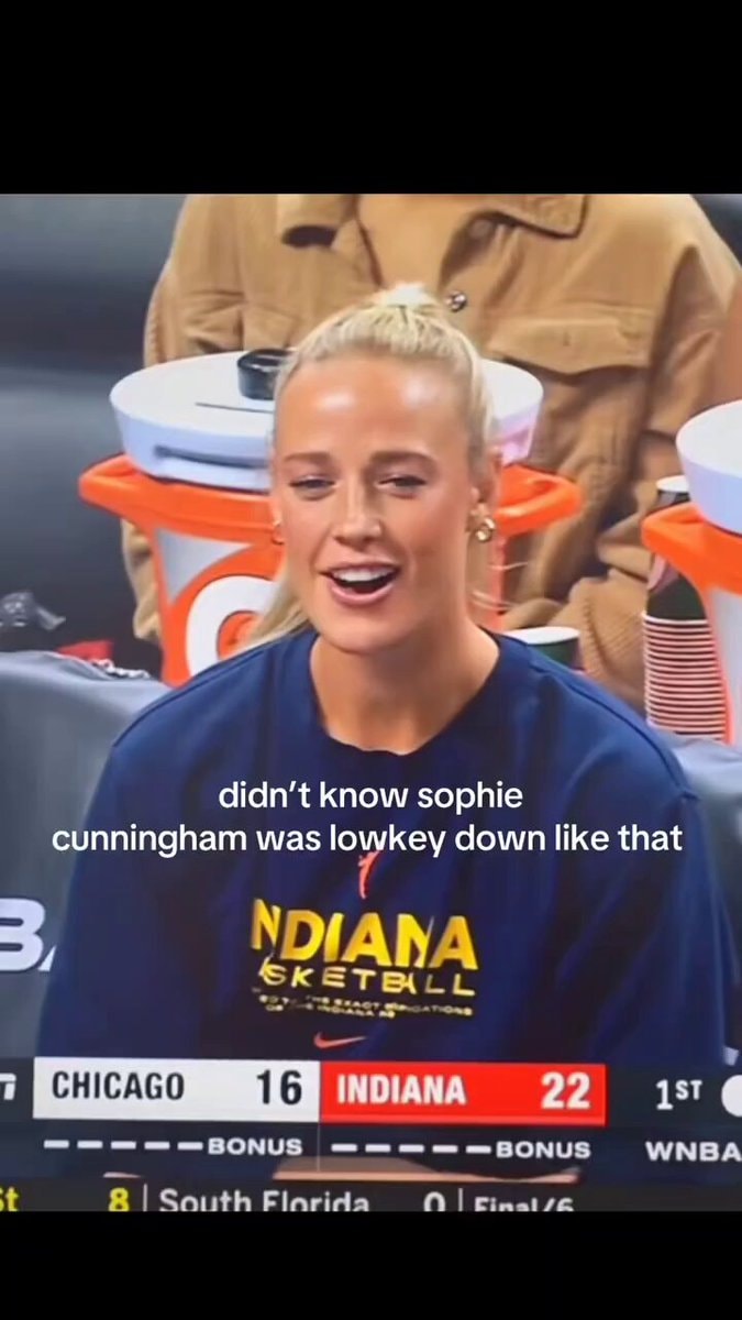 Sophie Cunningham teammate reaction Sophie Cunningham teammate reaction