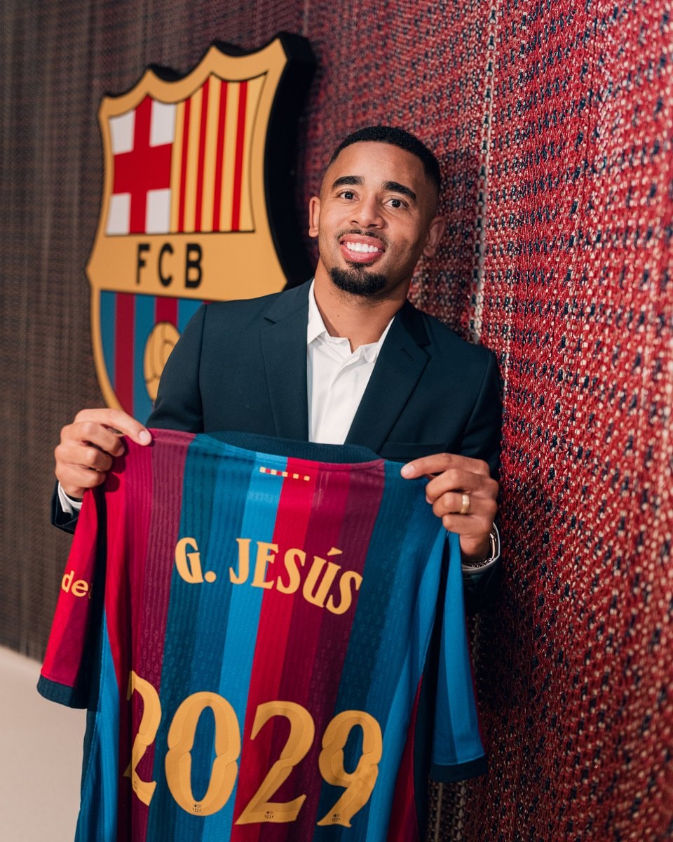 Gabriel Jesus new club jersey