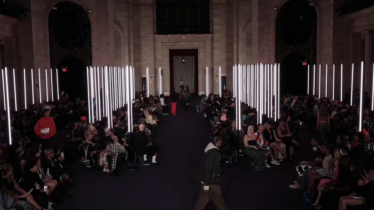 Kai Cenat VIVET fashion show NYFW